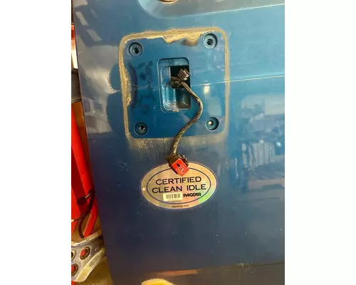 PETERBILT 579 Door Assembly, Front