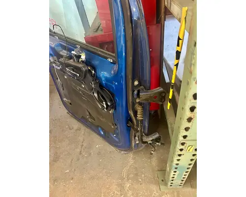 PETERBILT 579 Door Assembly, Front