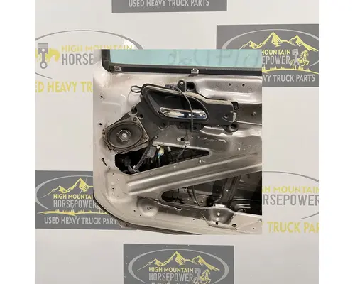 PETERBILT 579 Door Assembly, Front