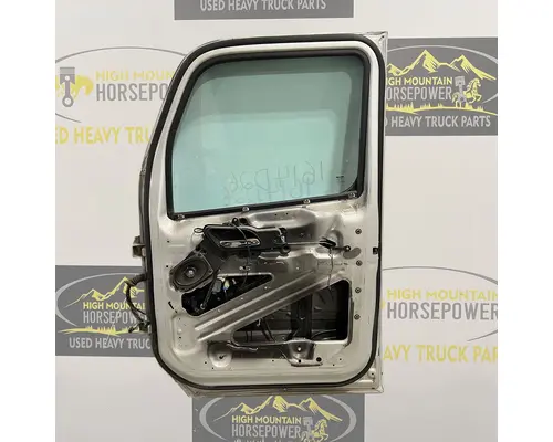 PETERBILT 579 Door Assembly, Front