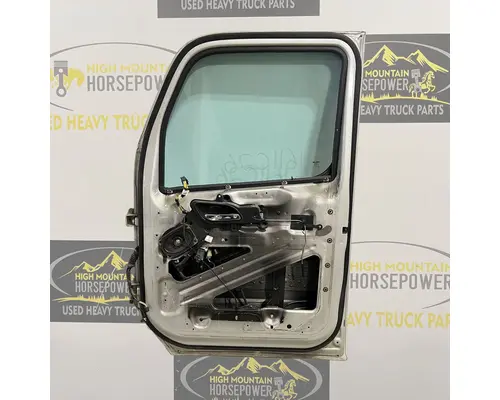 PETERBILT 579 Door Assembly, Front
