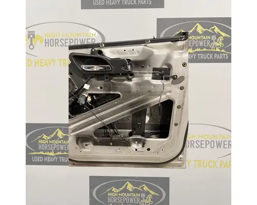 PETERBILT 579 Door Assembly, Front