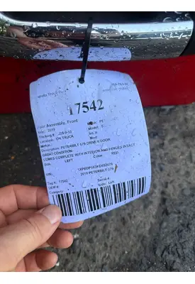 PETERBILT 579 Door Assembly, Front