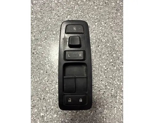 PETERBILT 579 Door Assembly, Front