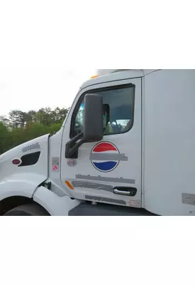 PETERBILT 579 Door Assembly, Front