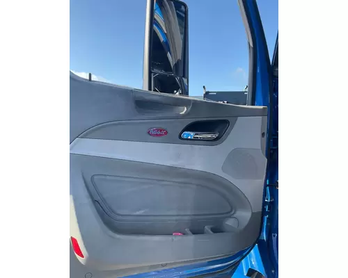 PETERBILT 579 Door Assembly, Front
