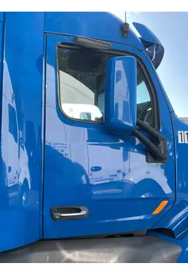 PETERBILT 579 Door Assembly, Front