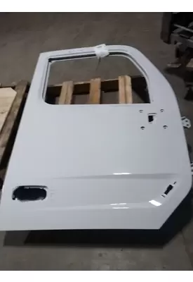 PETERBILT 579 Door Assembly, Front