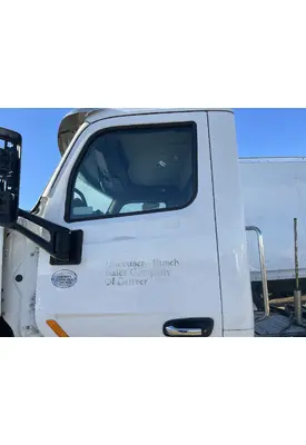 PETERBILT 579 Door Assembly, Front