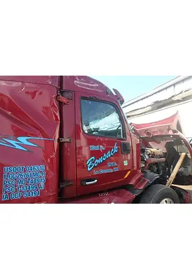 PETERBILT 579 Door Assembly, Front