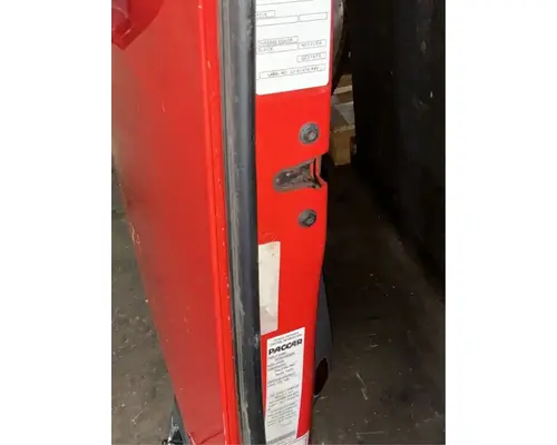 PETERBILT 579 Door Assembly, Front