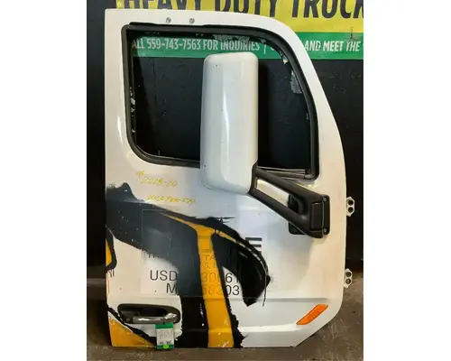 PETERBILT 579 Door Assembly, Front
