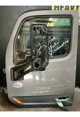 PETERBILT 579 Door Assembly, Front