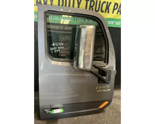PETERBILT 579 Door Assembly, Front