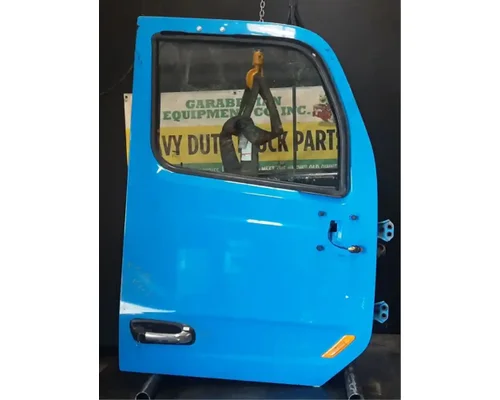 PETERBILT 579 Door Assembly, Front