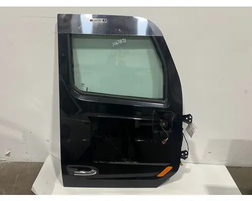 PETERBILT 579 Door Assembly