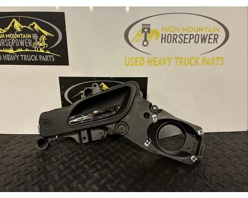 PETERBILT 579 Door Handle