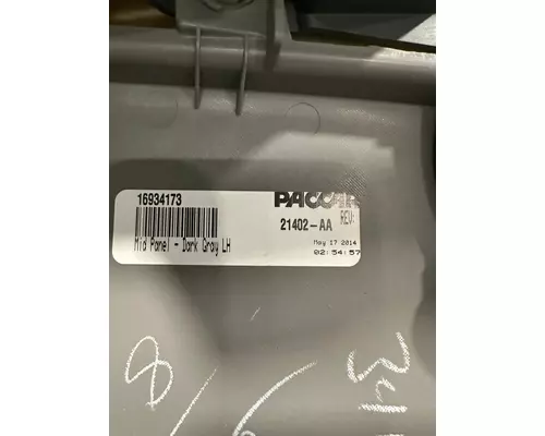 PETERBILT 579 Door Panel (Trim)