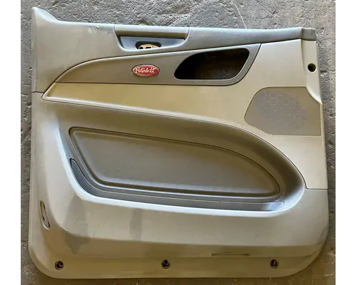 PETERBILT 579 Door Panel (Trim)