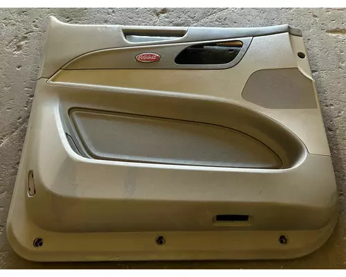 PETERBILT 579 Door Panel (Trim)