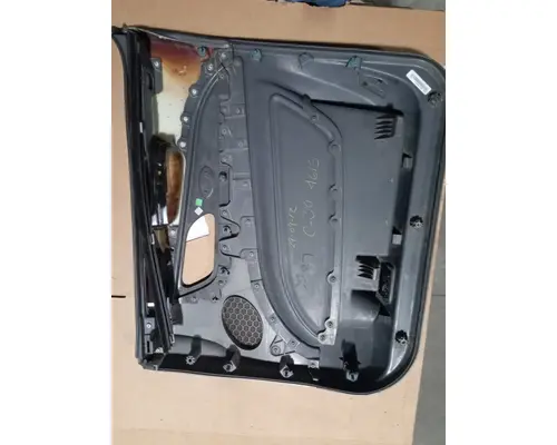 PETERBILT 579 Door Panel (Trim)