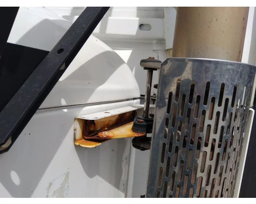 PETERBILT 579 EXHAUSTMUFFLER BRACKET