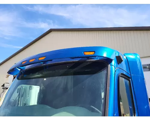 PETERBILT 579 EXTERIOR SUN VISOR