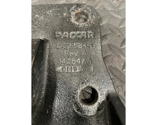 PETERBILT 579 Engine Mounts