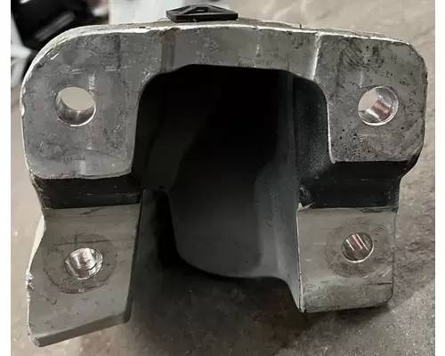 PETERBILT 579 Engine Mounts