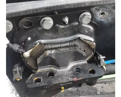 PETERBILT 579 Engine Mounts