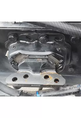PETERBILT 579 Engine Mounts