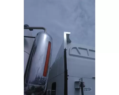 PETERBILT 579 FAIRING, WIND DEFLECTOR ROOF