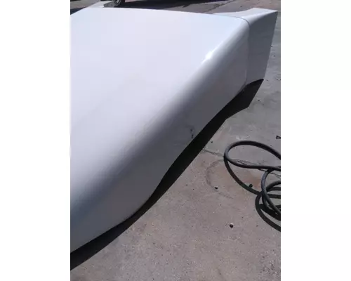 PETERBILT 579 FAIRING, WIND DEFLECTOR ROOF