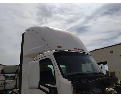 PETERBILT 579 FAIRING, WIND DEFLECTOR ROOF