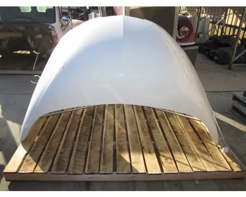 PETERBILT 579 FAIRING, WIND DEFLECTOR ROOF