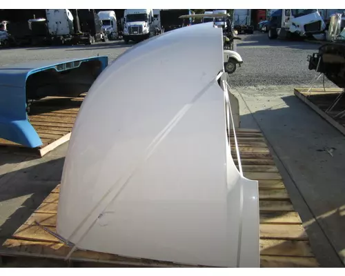 PETERBILT 579 FAIRING, WIND DEFLECTOR ROOF