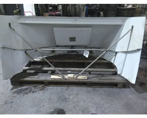 PETERBILT 579 FAIRING, WIND DEFLECTOR ROOF