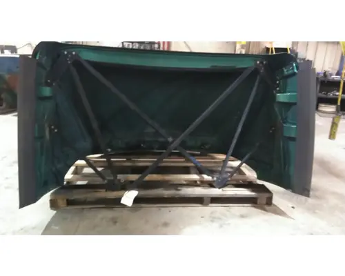 PETERBILT 579 FAIRING, WIND DEFLECTOR ROOF