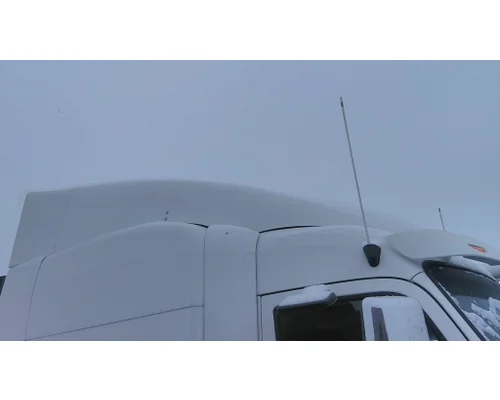 PETERBILT 579 FAIRING, WIND DEFLECTOR ROOF