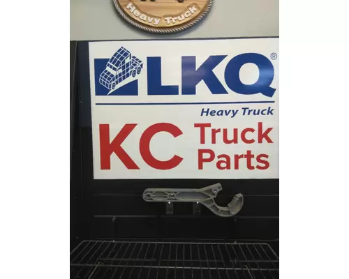 PETERBILT 579 FAIRING BRACKETMOUNT