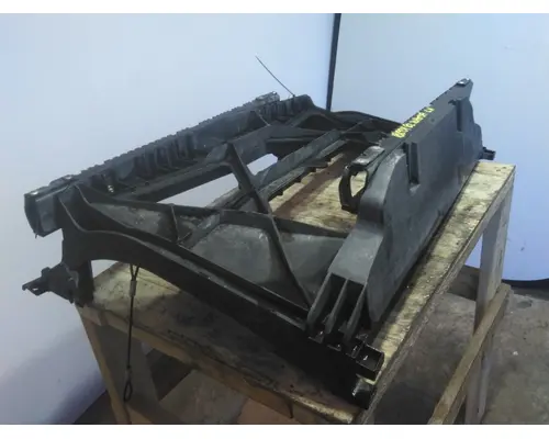 PETERBILT 579 FAIRING BRACKETMOUNT