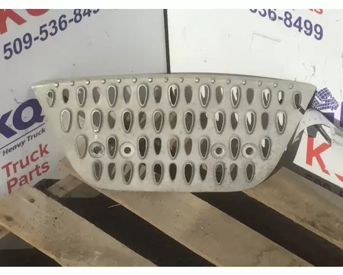 PETERBILT 579 FAIRING STEP