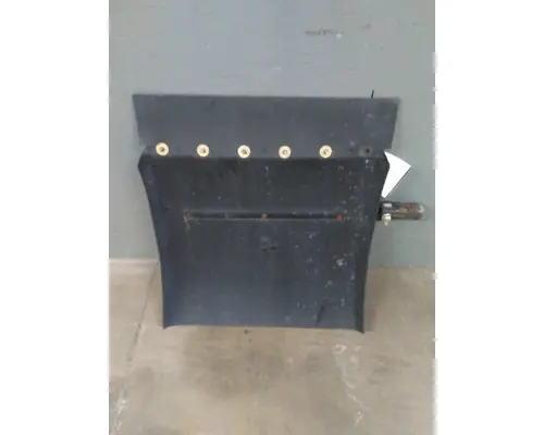 PETERBILT 579 FENDER, QUARTERHALF REAR