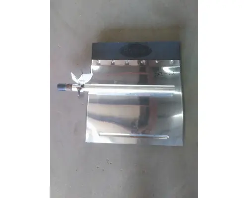 PETERBILT 579 FENDER, QUARTERHALF REAR