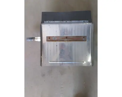 PETERBILT 579 FENDER, QUARTERHALF REAR