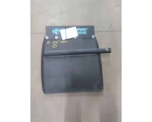 PETERBILT 579 FENDER, QUARTERHALF REAR