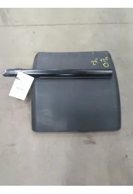 PETERBILT 579 FENDER, QUARTER/HALF REAR