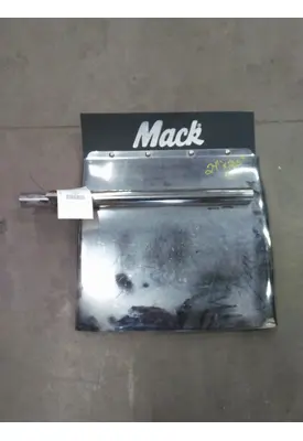 PETERBILT 579 FENDER, QUARTER/HALF REAR