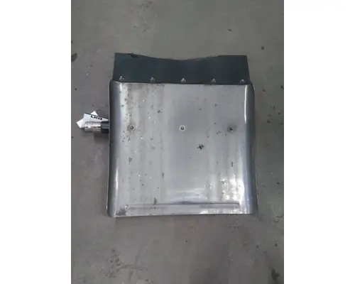 PETERBILT 579 FENDER, QUARTERHALF REAR