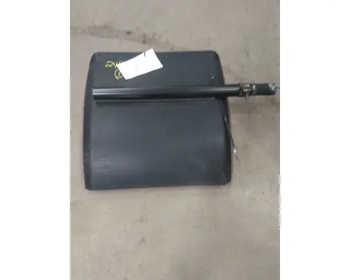 PETERBILT 579 FENDER, QUARTERHALF REAR